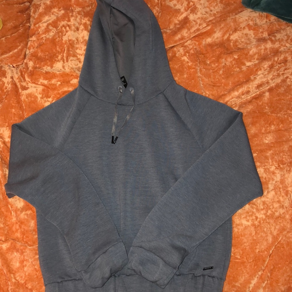 Athletic style sweatshirt